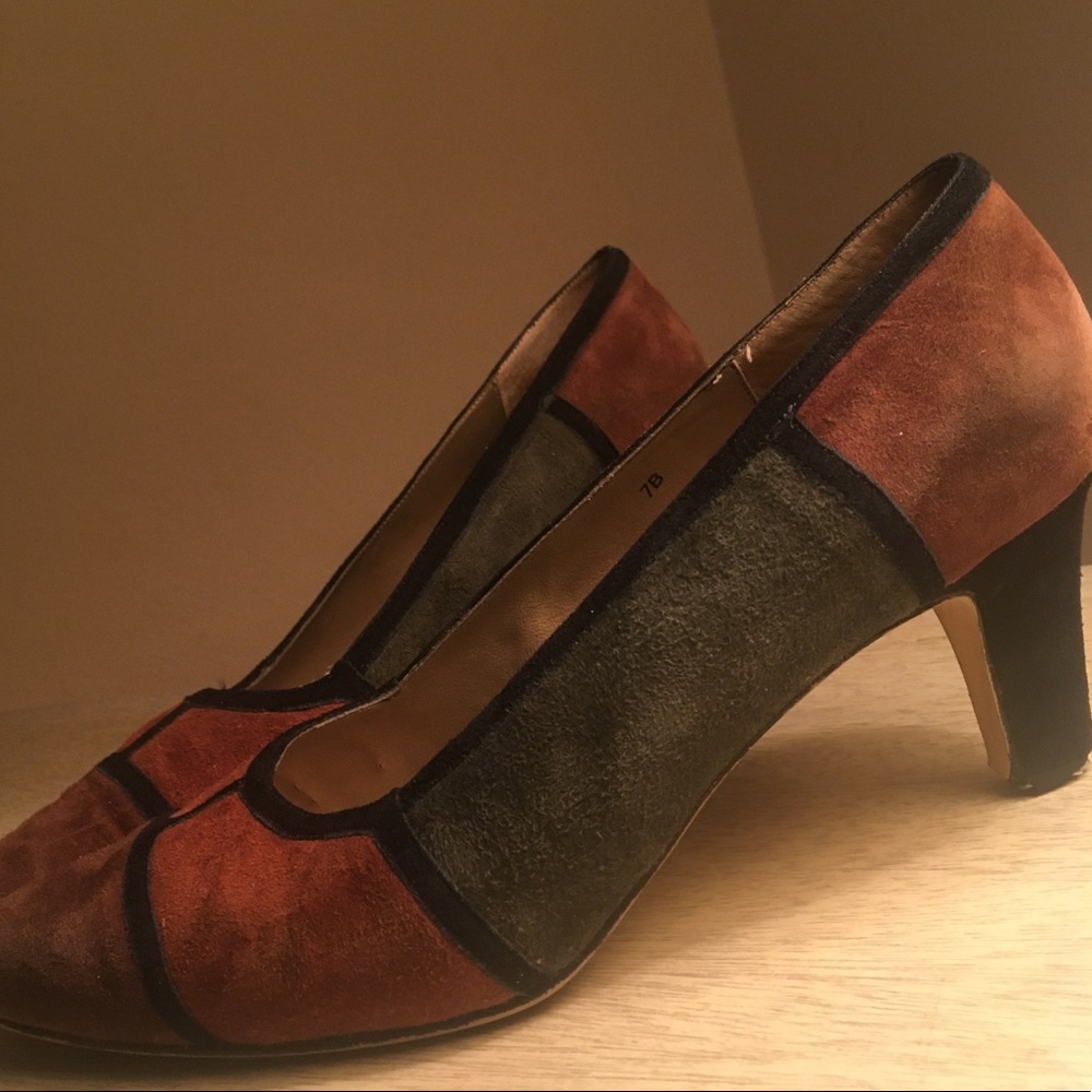Suede colorblock pumps, Jennifer Moore